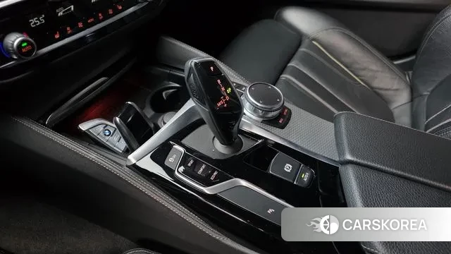 BMW 5 Series (G30) id 3636737 из Кореи 19