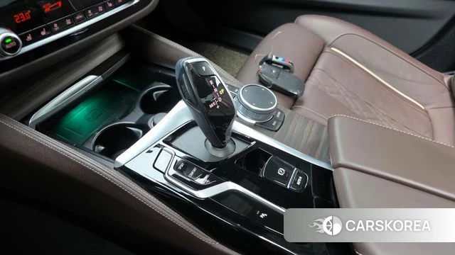 BMW 5 Series (G30) id 4179651 из Кореи 19