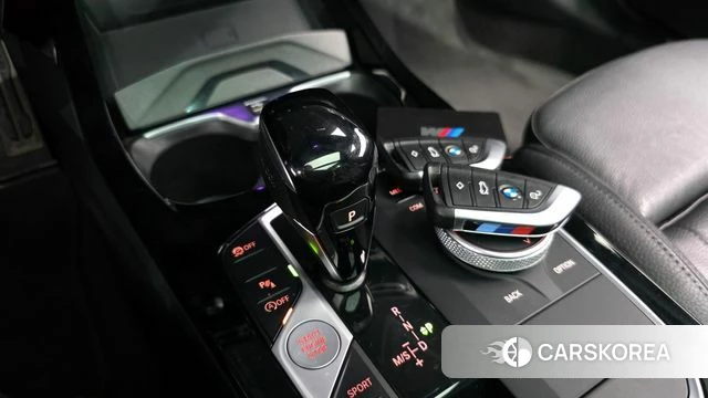 BMW 1 Series (F40) id 4201983 из Кореи 31