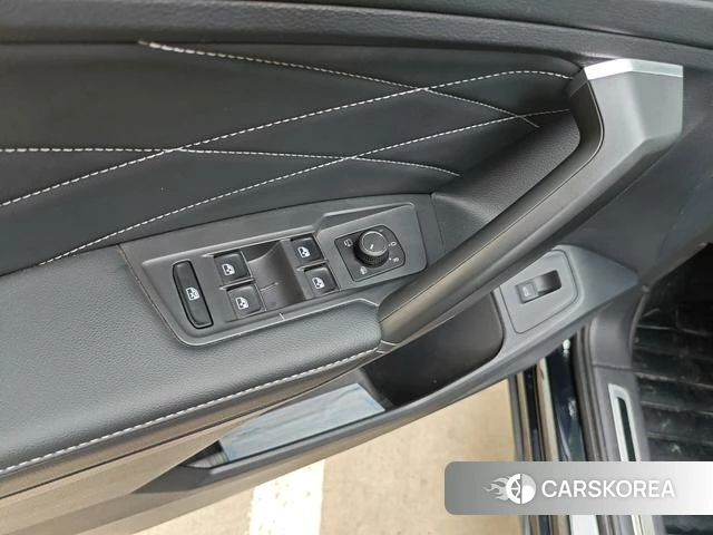Volkswagen Tiguan L id 4374430 из Китая 20