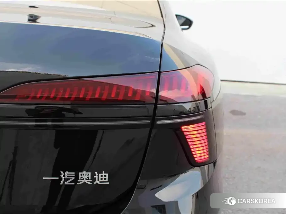 Audi A6L id 4601138 из Китая 22