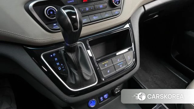 Hyundai The New Grand Starex id 3917167 из Кореи 19