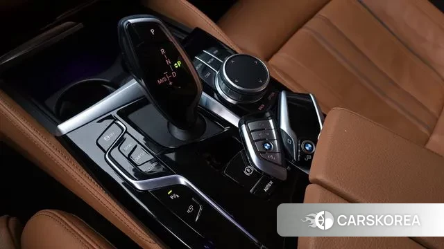 BMW 5 Series (G30) id 3432920 из Кореи 19