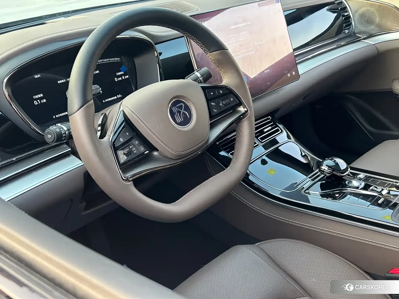 BYD Han id 4576799 из Китая 14