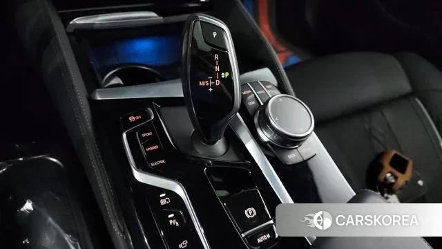 BMW 5 Series (G30) id 2998567 из Кореи 19