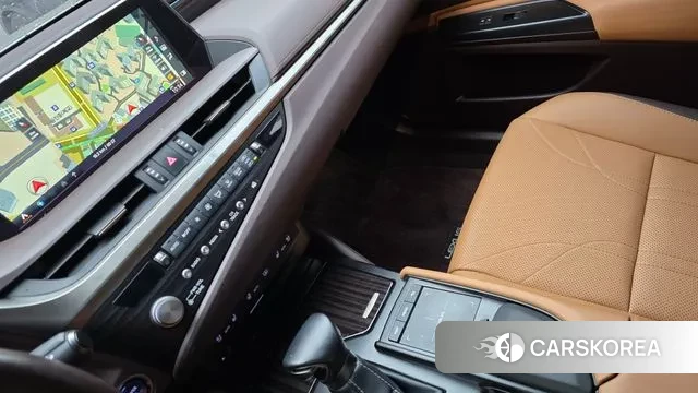 Lexus ES300h 7th generation id 3747625 из Кореи 13