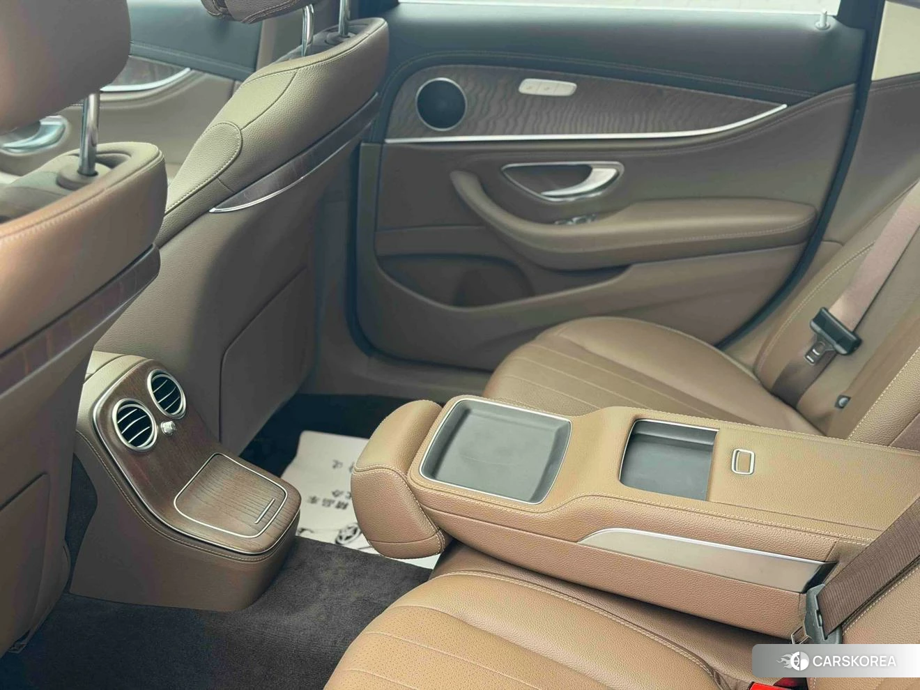 Mercedes-Benz E-class id 4461773 из Китая 14
