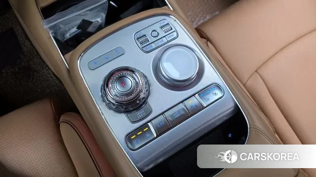 Genesis G90 (RS4) id 3478199 из Кореи 19