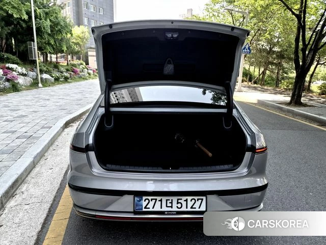 Hyundai Grandeur (GN7) id 4280685 из Кореи 19