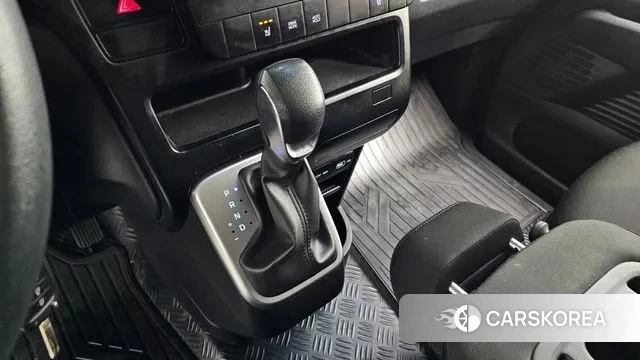 Hyundai Staria id 3707755 из Кореи 19