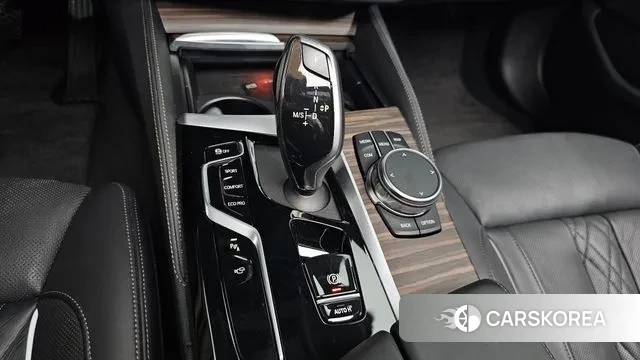 BMW 5 Series (G30) id 2984211 из Кореи 19