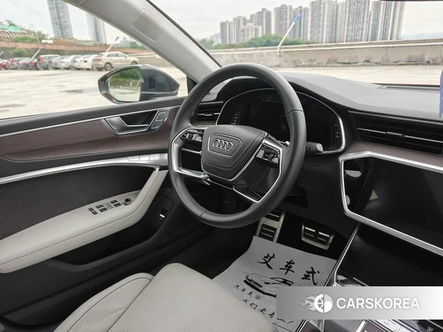 Audi A7L id 4190565 из Китая 26