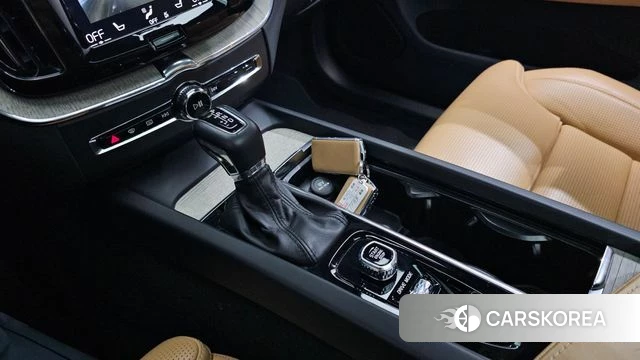 Volvo XC60 second Generation id 3924804 из Кореи 19