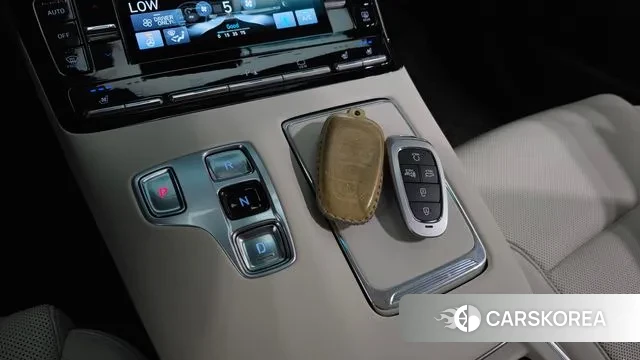 Hyundai The New Grandeur IG Hybrid id 3160001 из Кореи 19