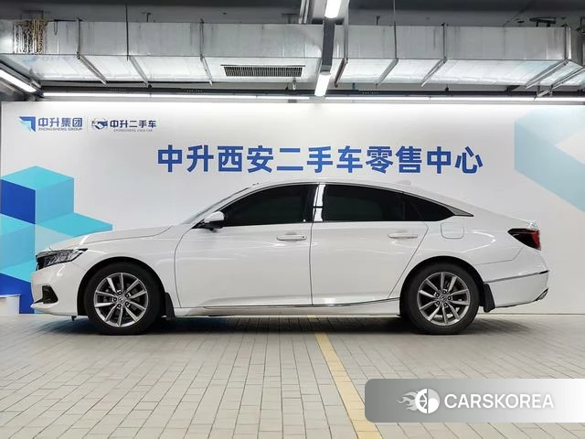 Honda Accord id 4275390 из Китая 11