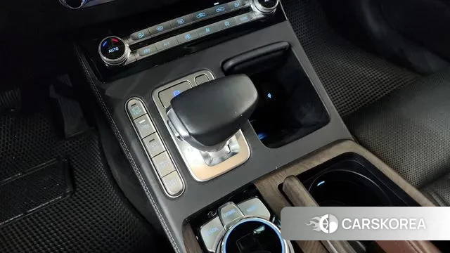 Genesis G90 id 3385832 из Кореи 19