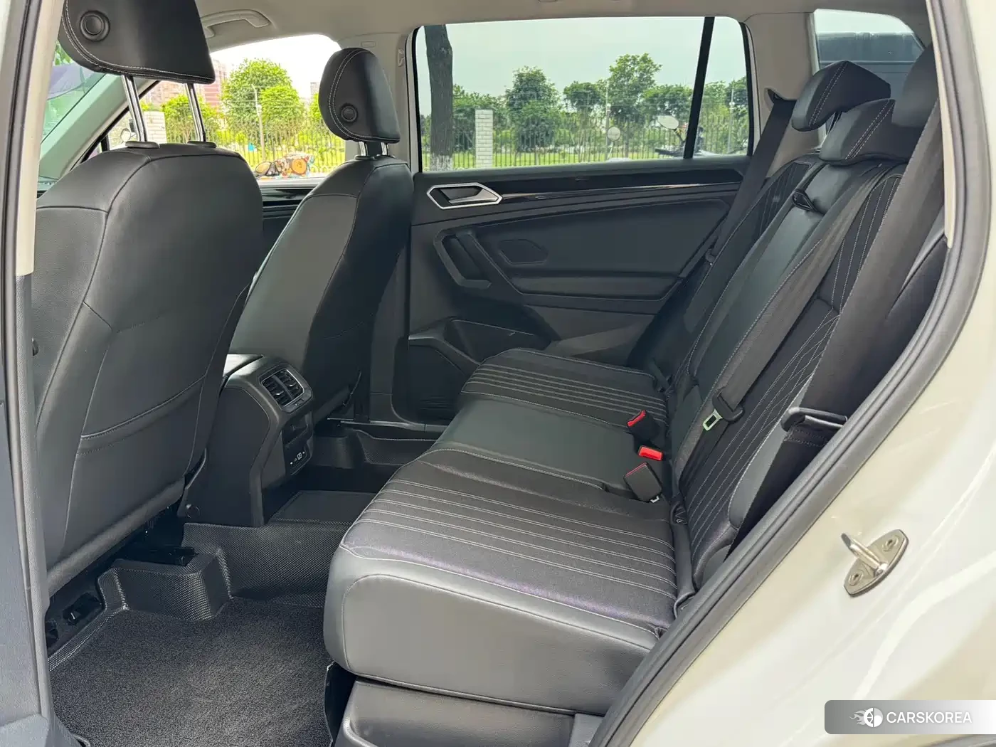 Volkswagen Tiguan L id 4546233 из Китая 16