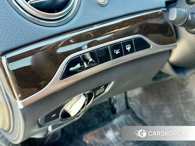 Mercedes-Benz Maybach S-class id 4257881 из Китая 27