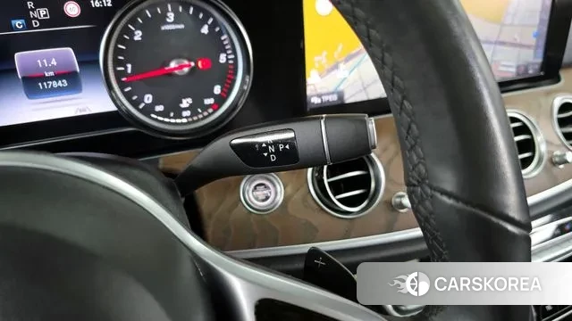 Mercedes-Benz E-Class W213 id 3412479 из Кореи 19