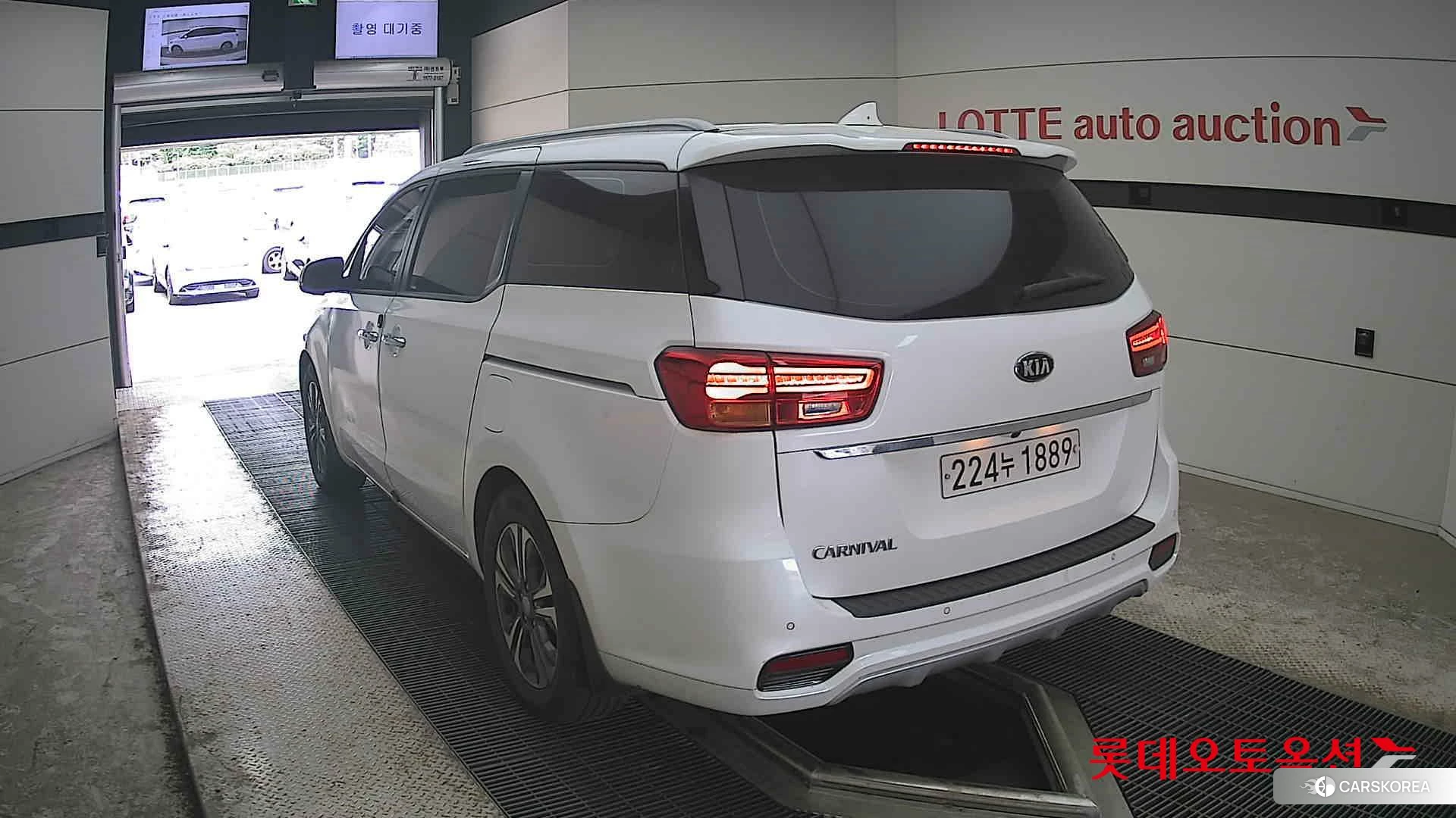 Kia Carnival id 4289633 из Кореи 37