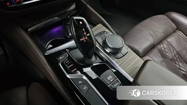 BMW 5 Series (G30) id 3275702 из Кореи 19