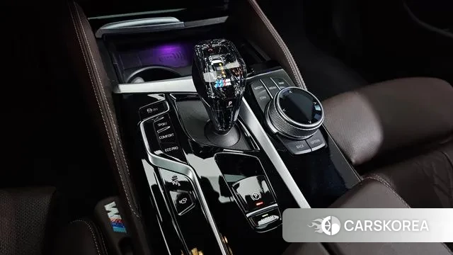 BMW 5 Series (G30) id 3472377 из Кореи 19