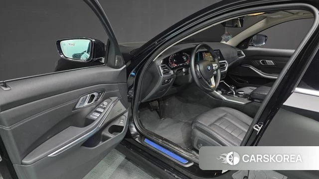 BMW 3 Series (G20) id 4202802 из Кореи 31