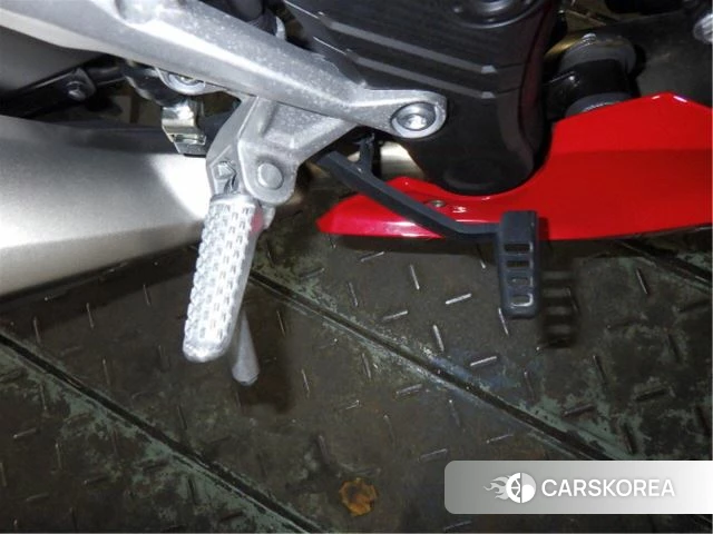 Honda CBR400R id 3950056 из Японии 25