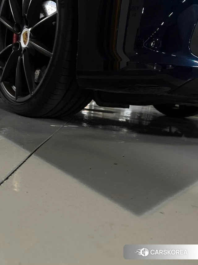 Porsche 911(992) id 4212029 из Кореи 9