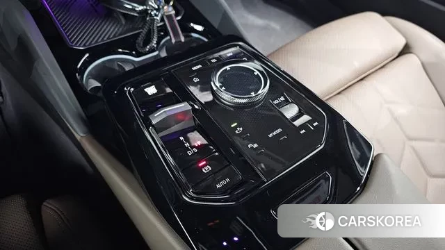 BMW 5 Series (G60) id 3442188 из Кореи 19