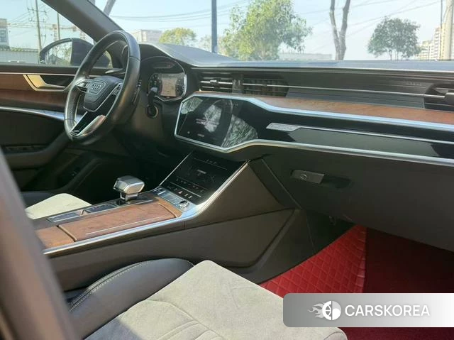 Audi A6L id 4241598 из Китая 20