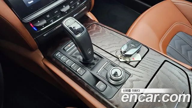 Maserati Quattroporte id 2604696 из Кореи 19