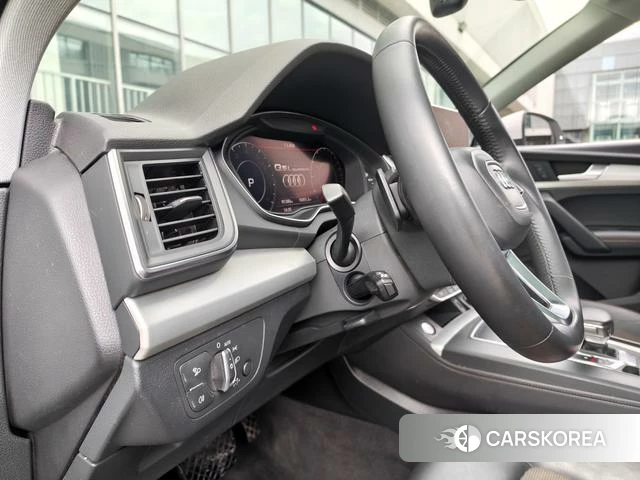 Audi Q5L id 3939267 из Китая 16
