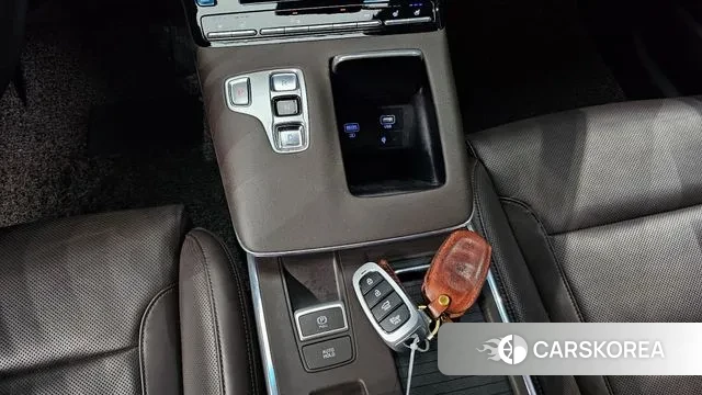 Hyundai The New Grandeur IG id 3307439 из Кореи 19