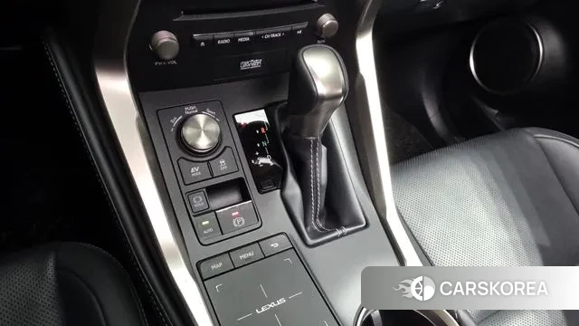 Lexus NX300h id 3556669 из Кореи 19