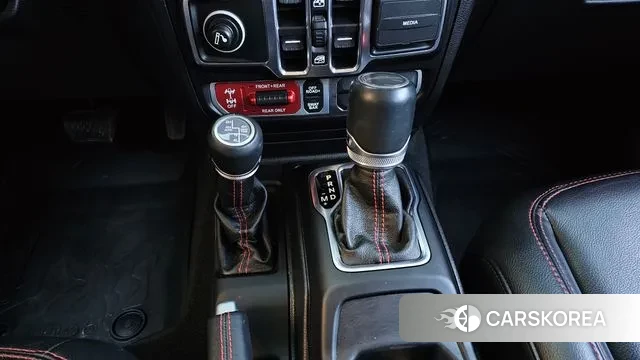 Jeep Gladiator (JT) id 3717153 из Кореи 19