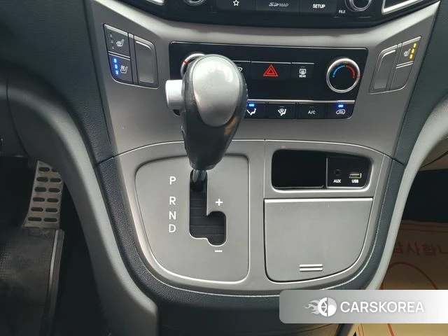 Hyundai The New Grand Starex id 3829439 из Кореи 19