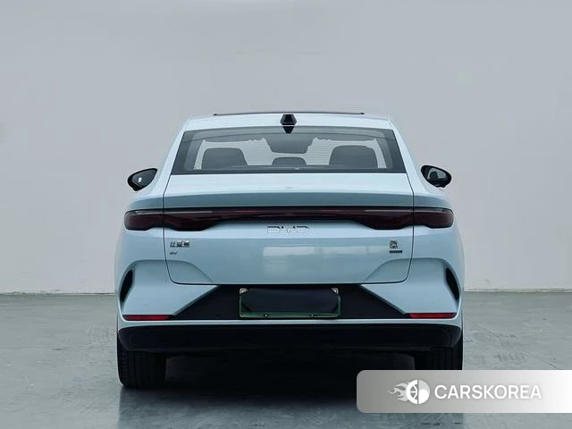 BYD Qin L EV id 3939319 из Китая 9