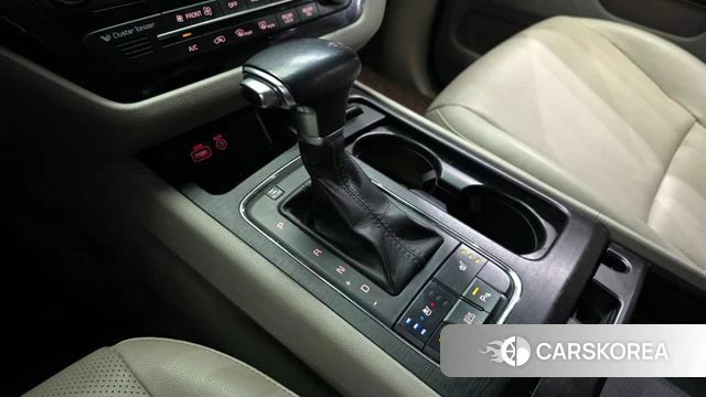 Kia All New Carnival id 4345839 из Кореи 31