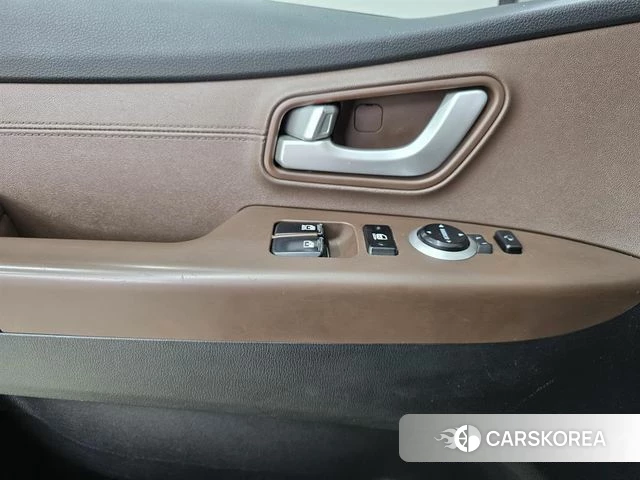 Hyundai The New Grand Starex id 4703044 из Кореи 17