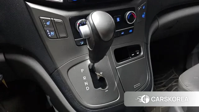 Hyundai The New Grand Starex id 3714156 из Кореи 19