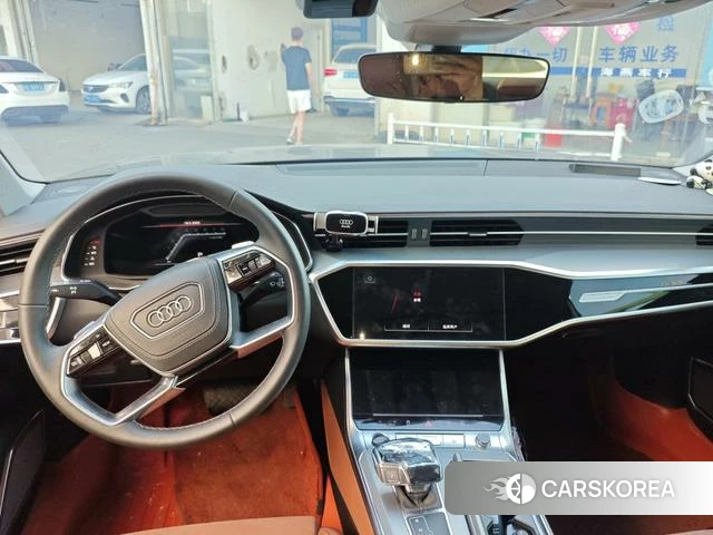 Audi A7L id 4353173 из Китая 9