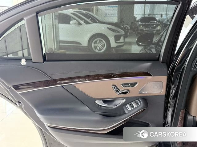 Mercedes-Benz S-class id 4208710 из Китая 10