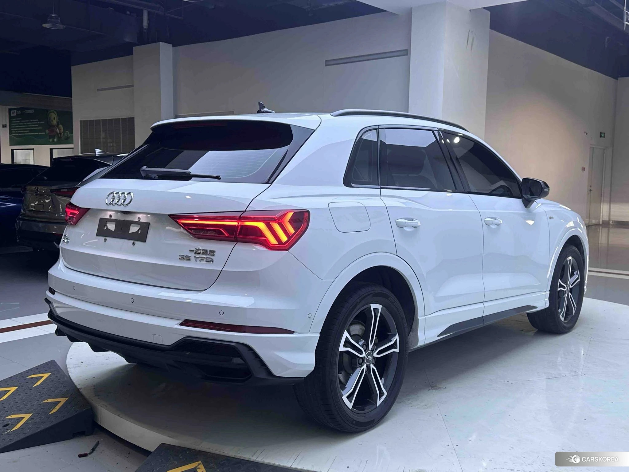 Audi Q3 id 4405823 из Китая 22