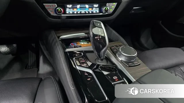 BMW 5 Series (G30) id 3586147 из Кореи 19