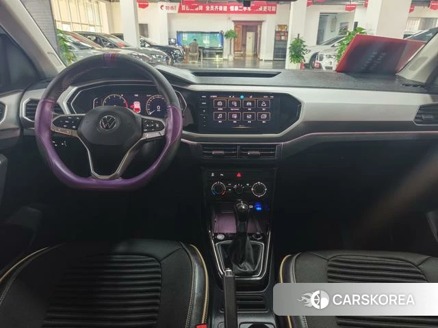 Volkswagen Exploring the shadow id 4271890 из Китая 16