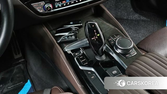 BMW 5 Series (G30) id 4246274 из Кореи 32