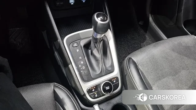 Hyundai Venue id 3356765 из Кореи 19