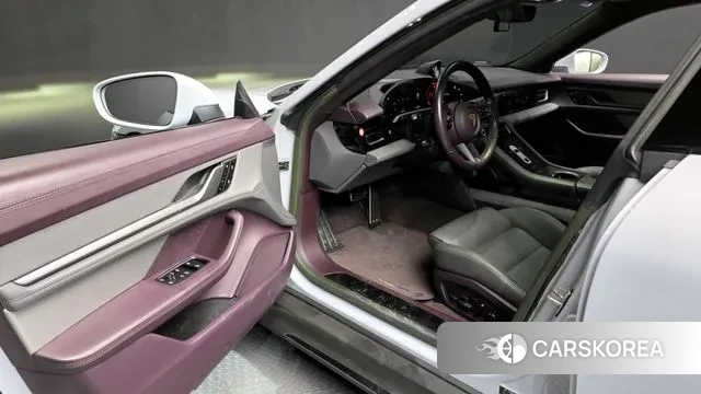 Porsche Taycan id 3606191 из Кореи 19