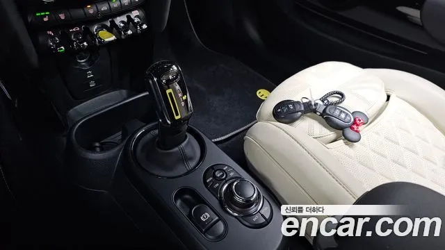 Mini Cooper Electric id 2910597 из Кореи 19